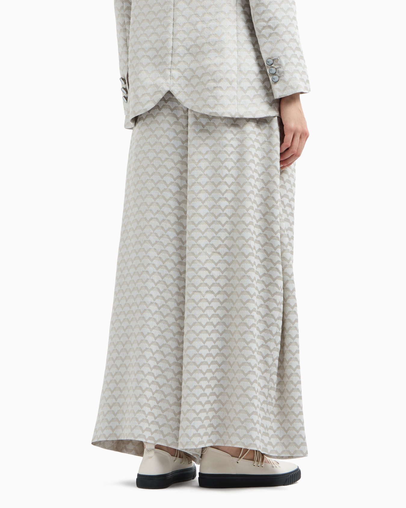 Pantaloni con pighe motivo chevron Slide 3