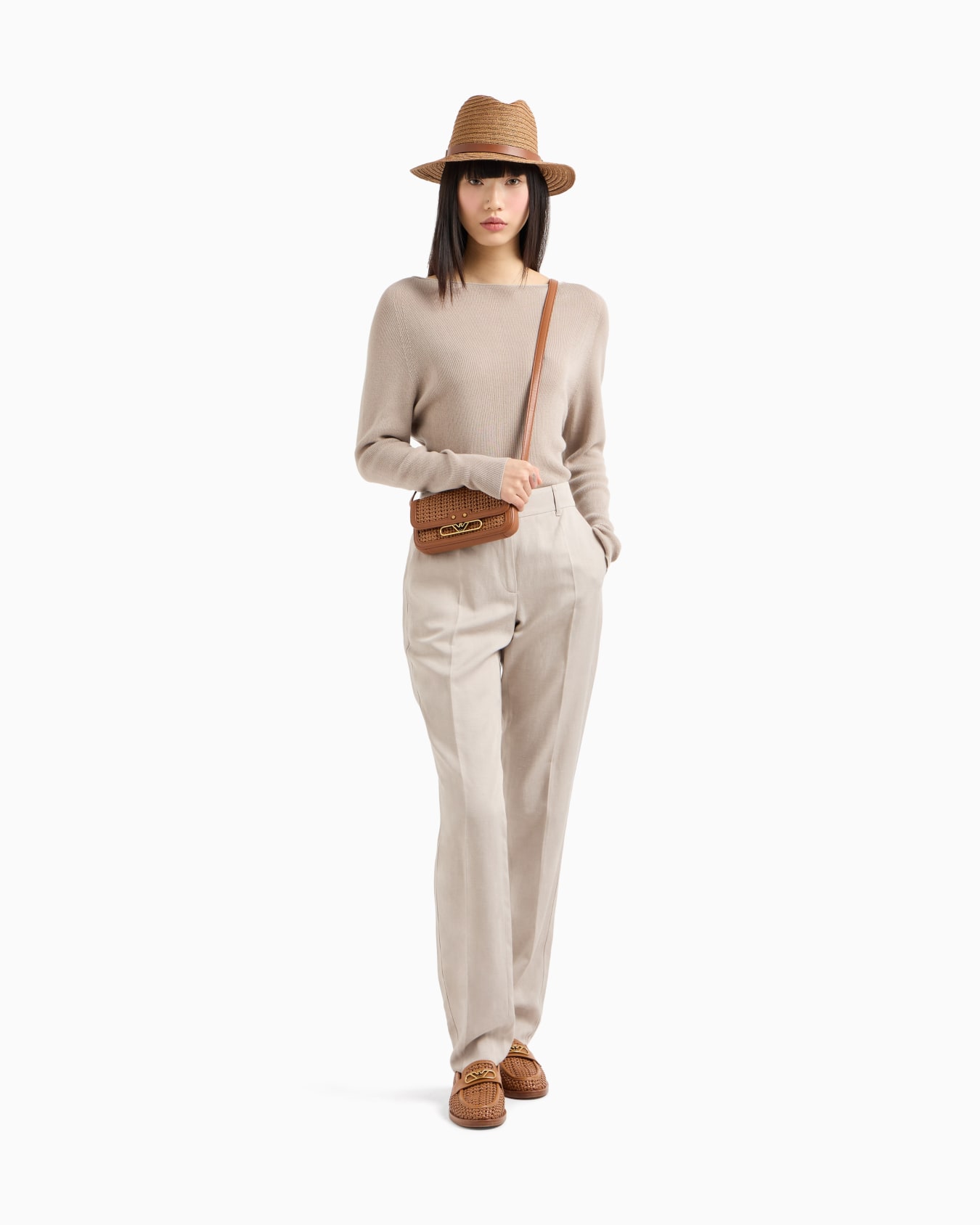 Linen-blend trousers with pleats Slide 1