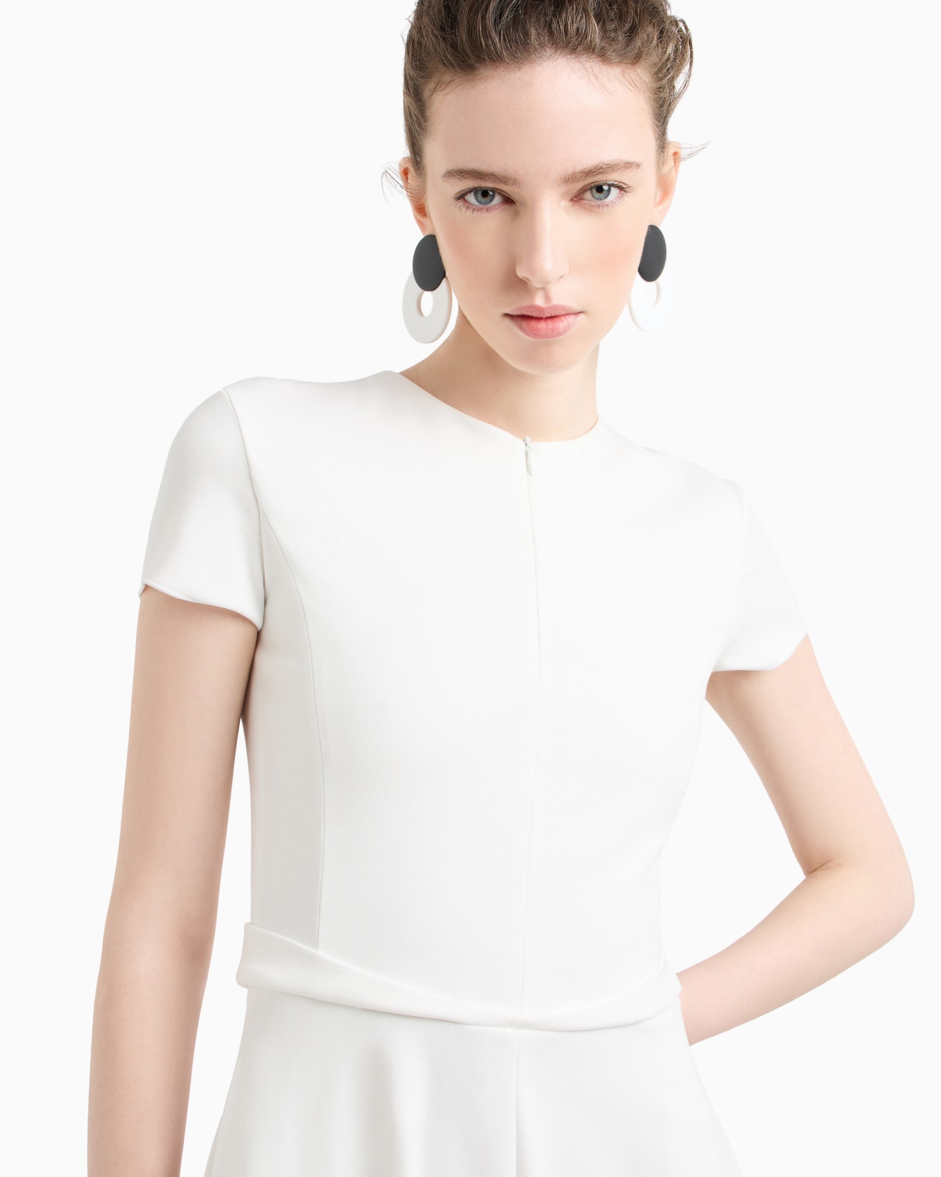Short-sleeved dress in Milano-stitch fabric  Slide 3