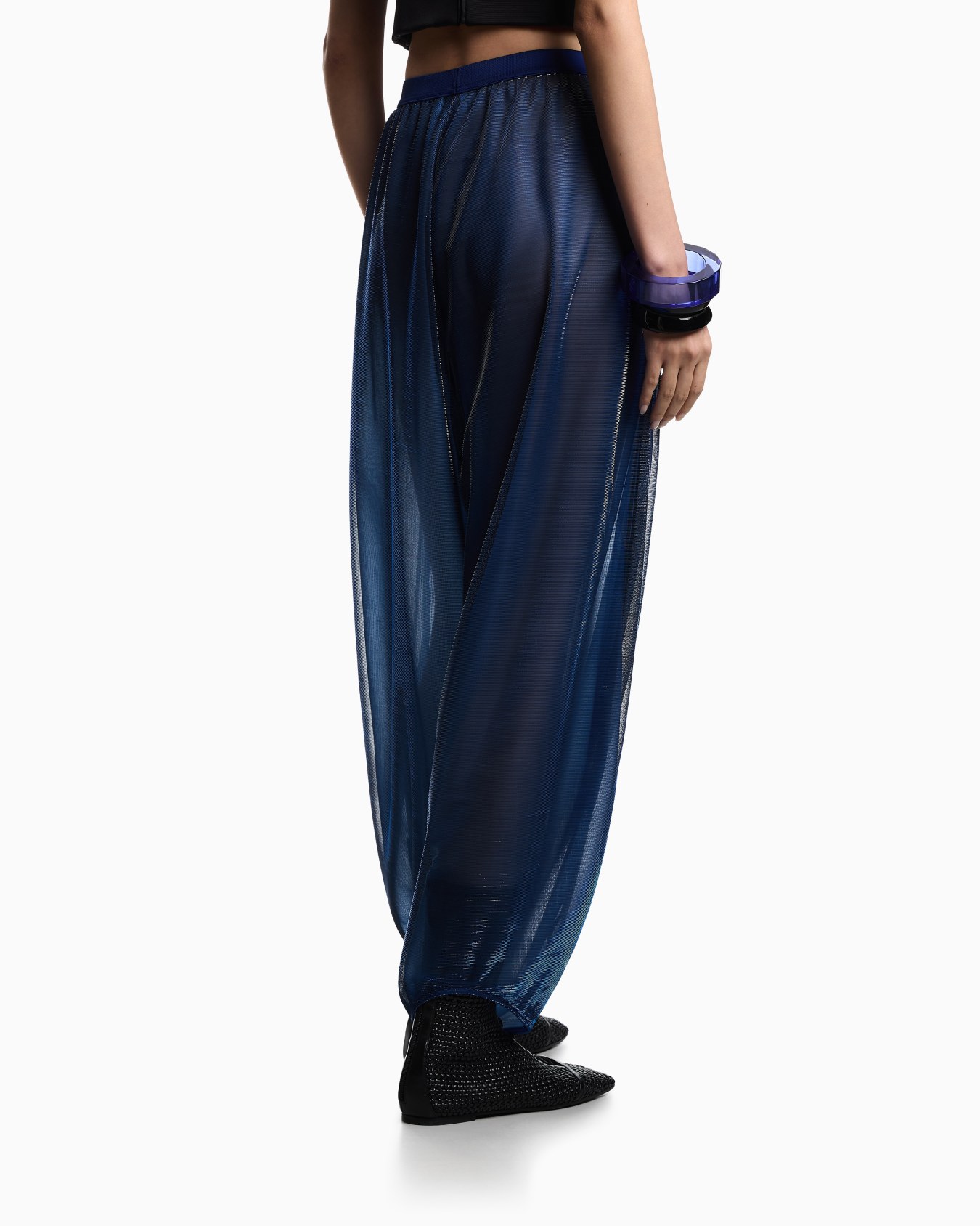 Weite Hose aus schillerndem Jersey Folie 2