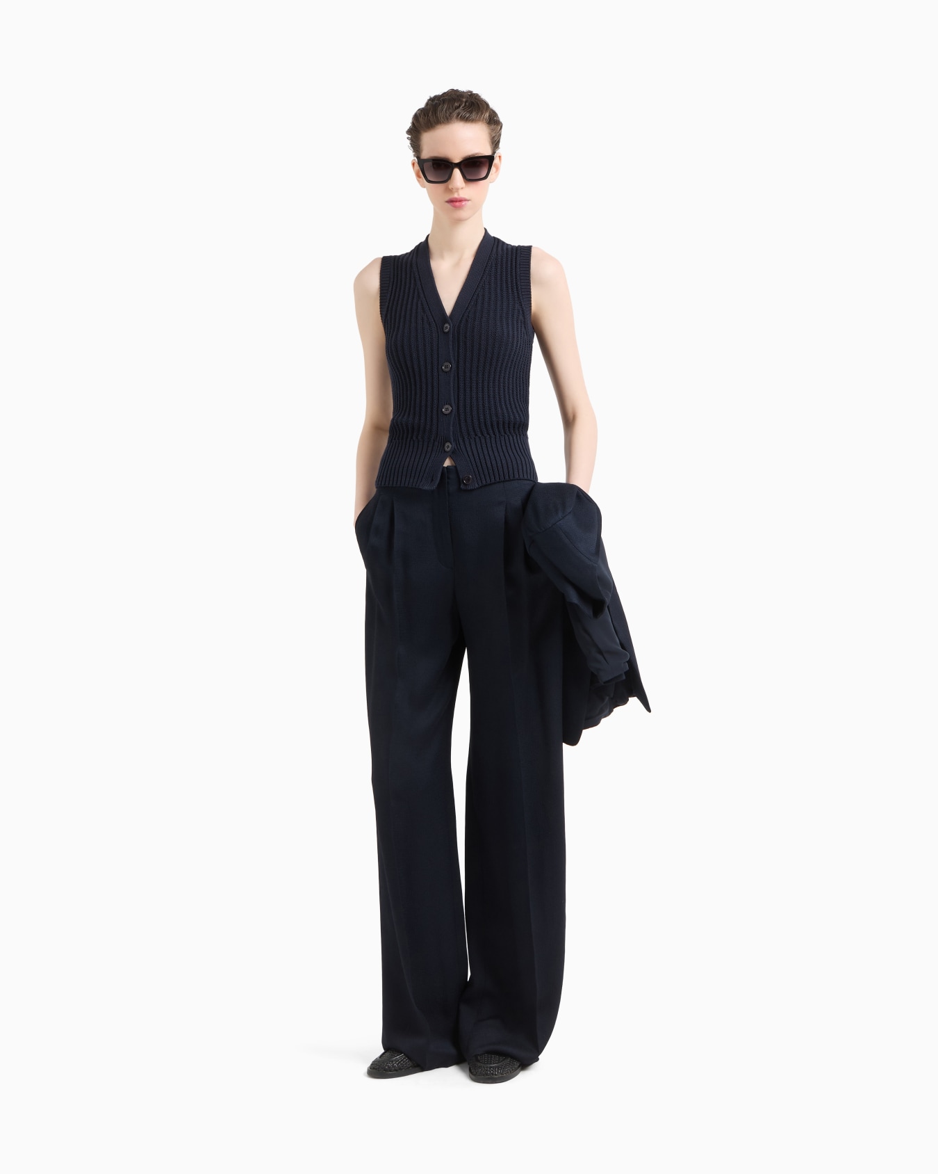 Icon fisherman’s rib-knit V-neck waistcoat Slide 1