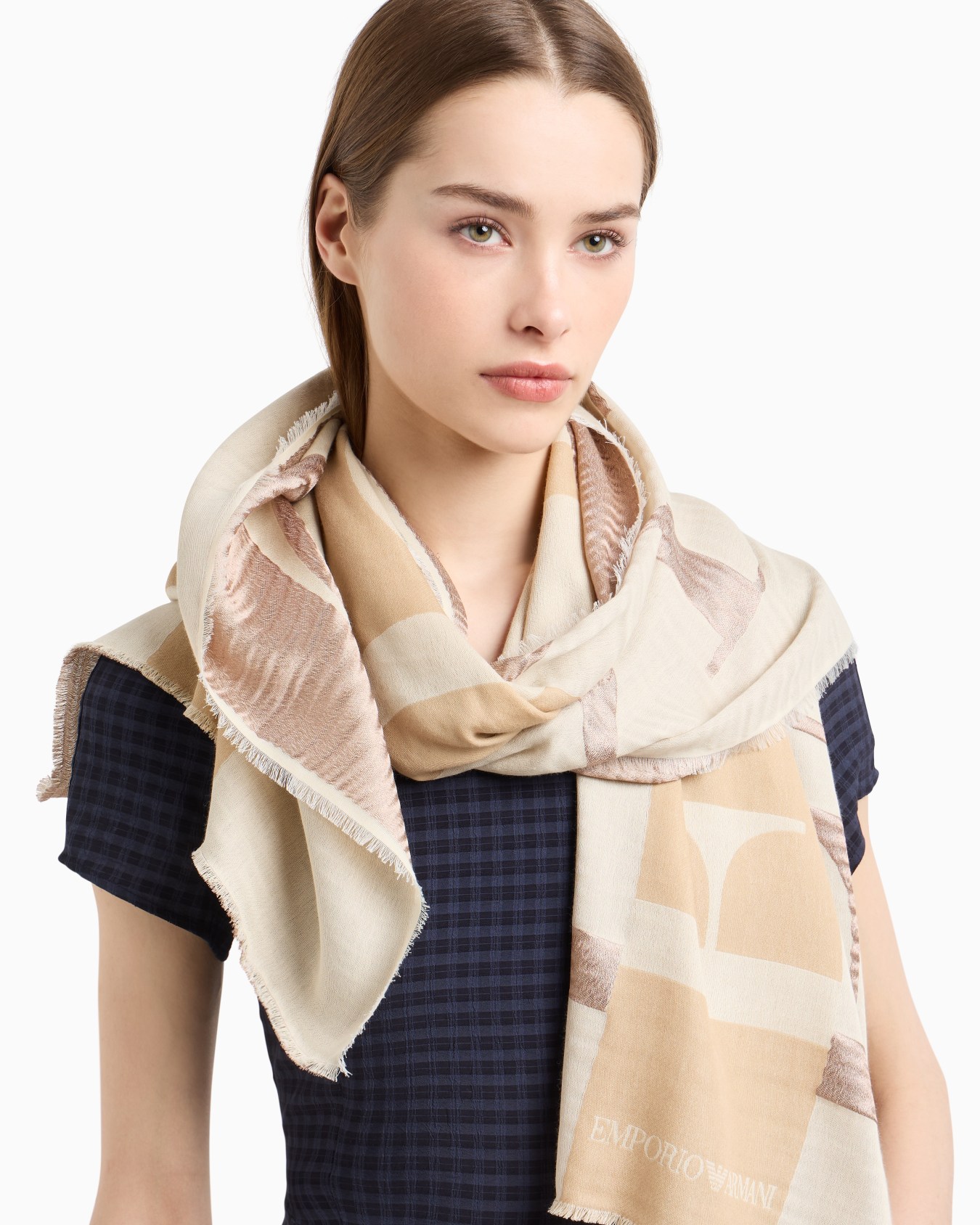 Estola con maxilogotipo en tejido jacquard Diapositiva 3