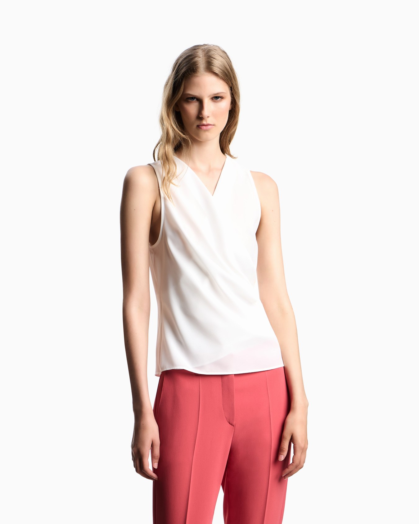 Fluid crêpe top with draping  Slide 3