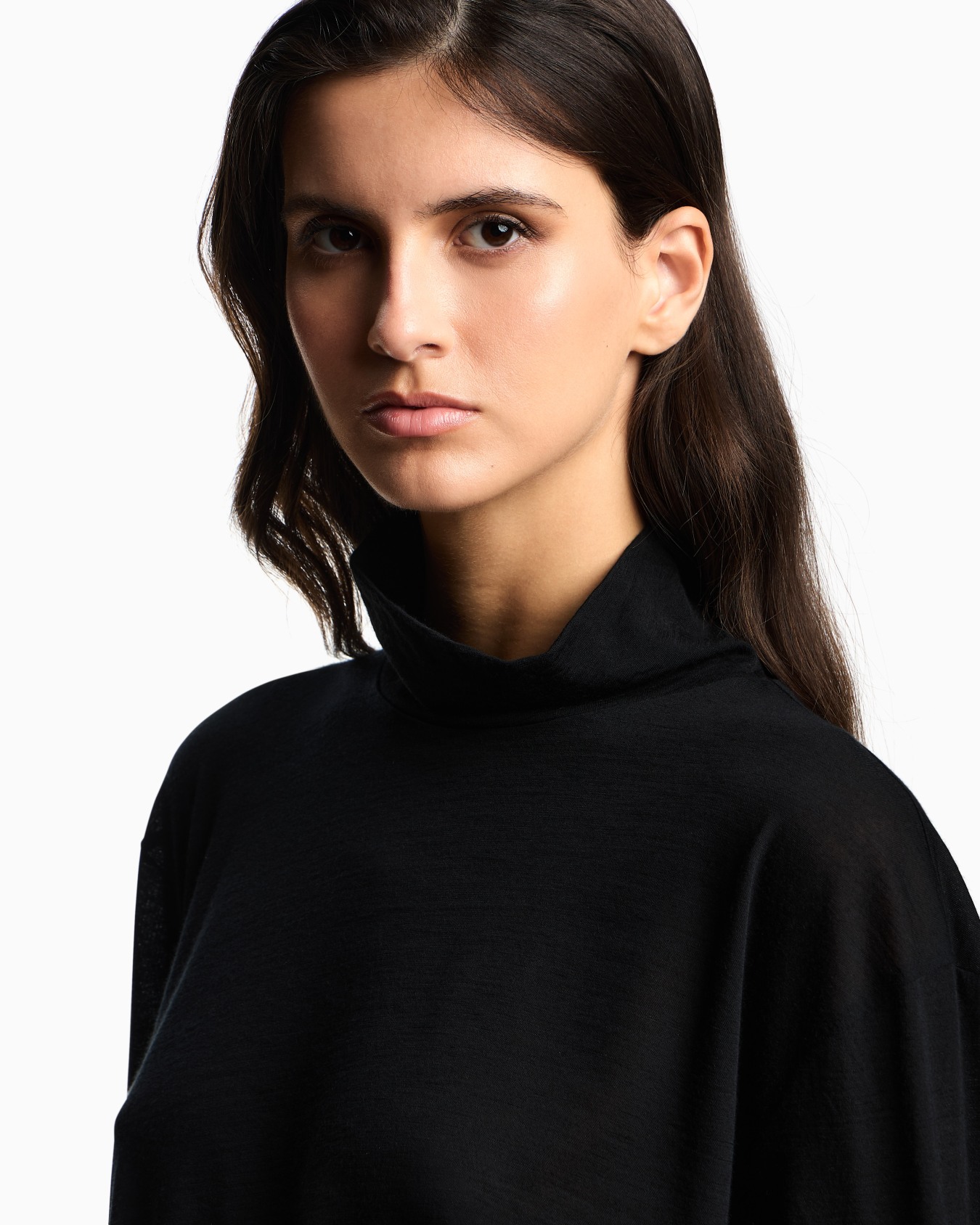 Lightweight jersey mock-neck jumper in a wool and silk blend Slide 4