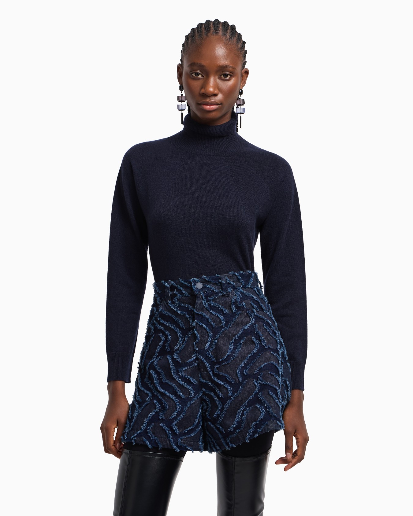 Fringed embossed jacquard denim shorts Slide 4