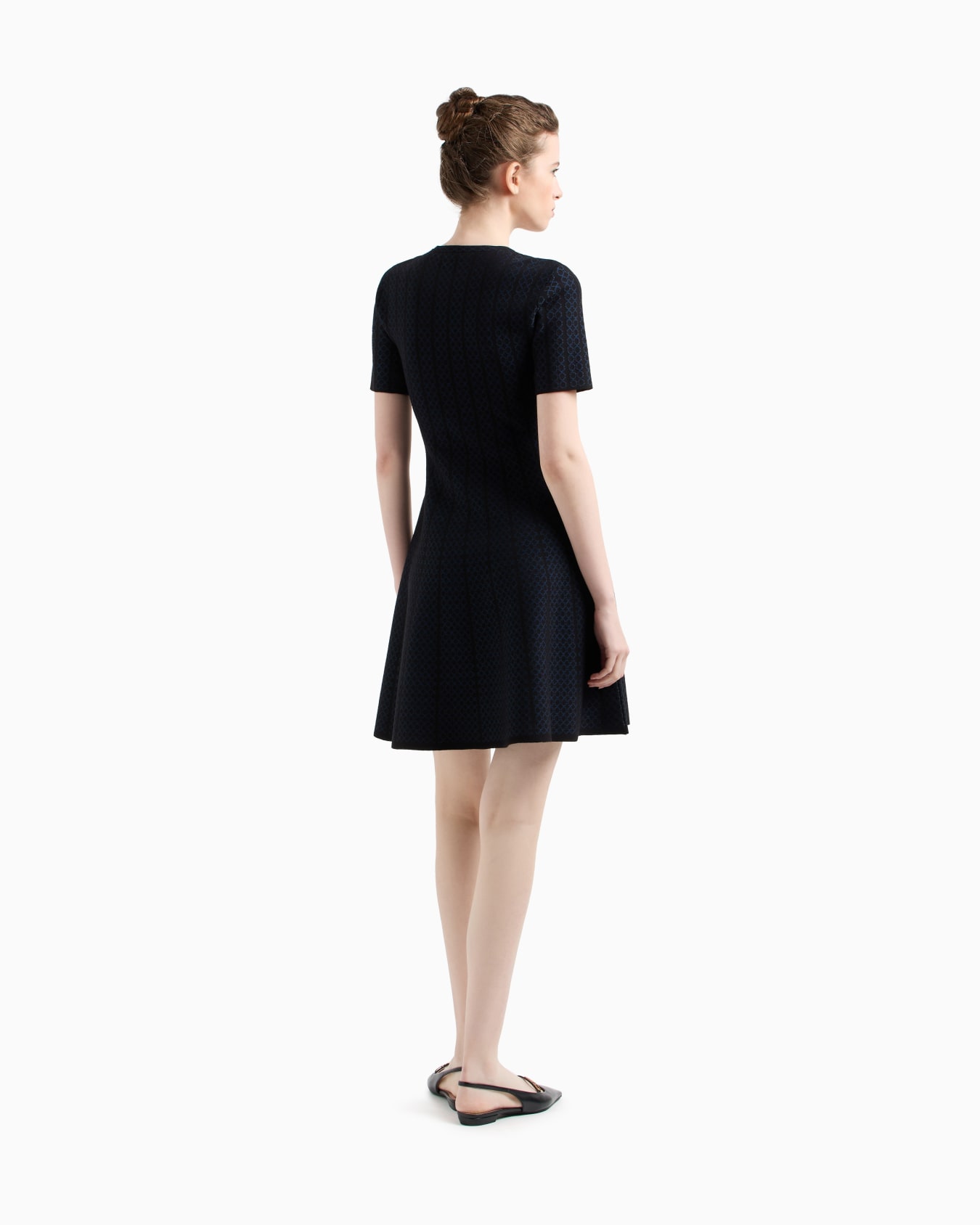Jacquard knit flared dress Slide 2