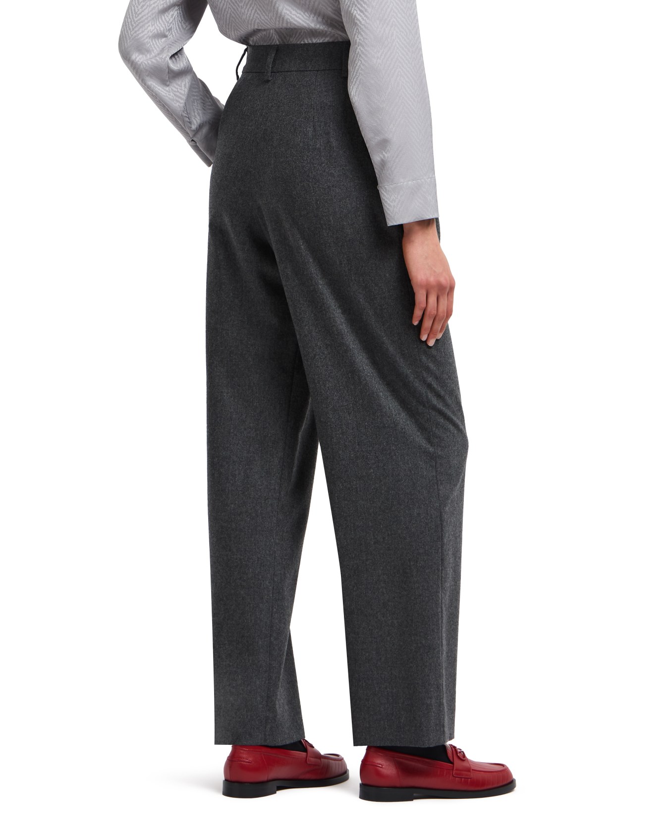 Icon wool flannel trousers with pleats Slide 2
