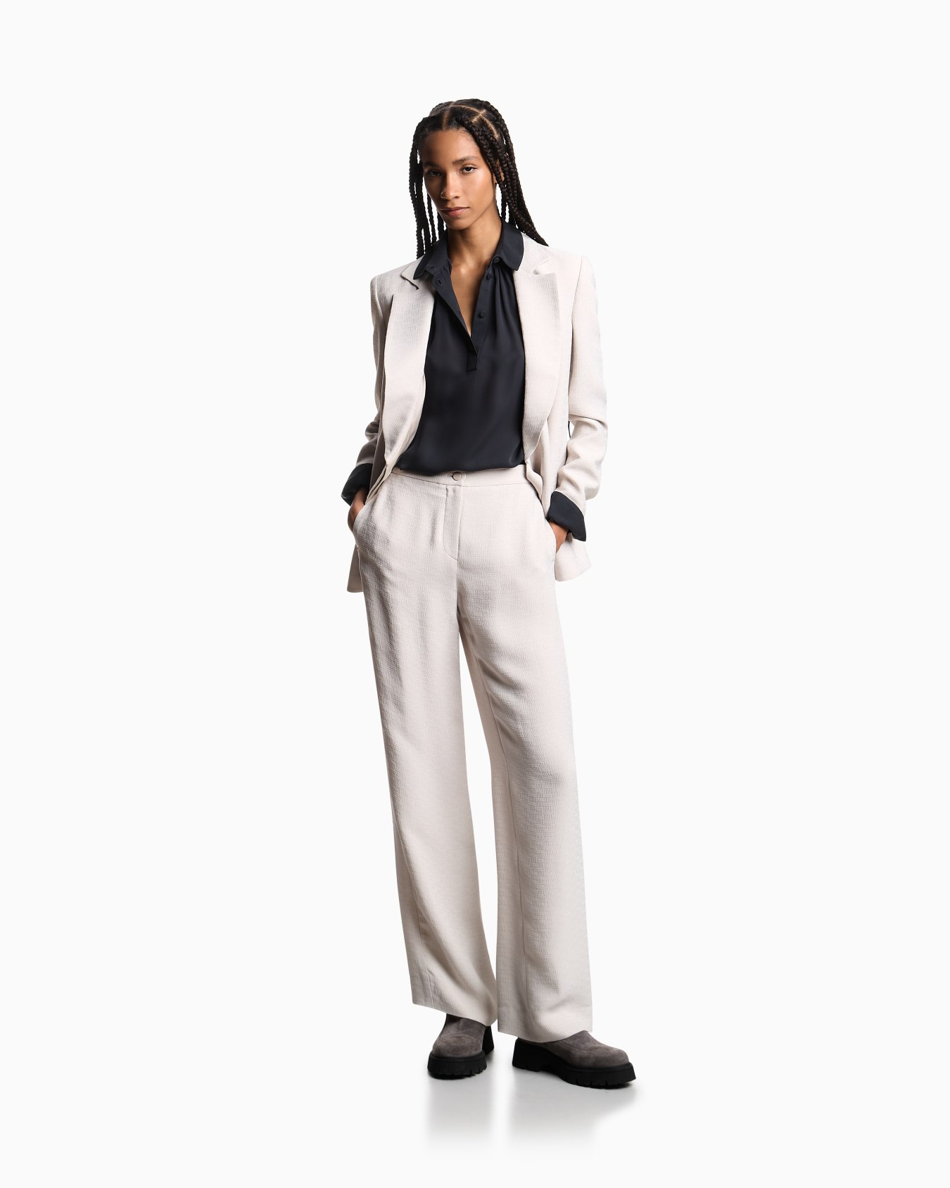 Blazer de tejido fluido texturizado Icon Diapositiva 1
