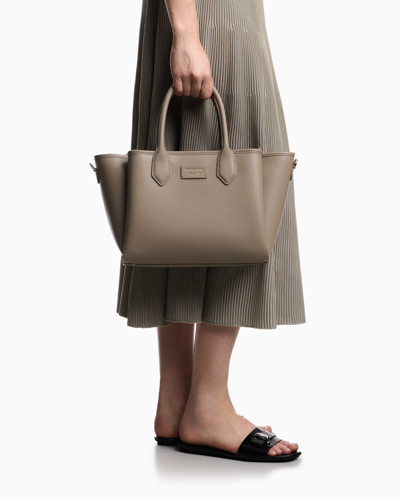 Mittelgroßer Shopper mit strukturiertem Finish Folie 5