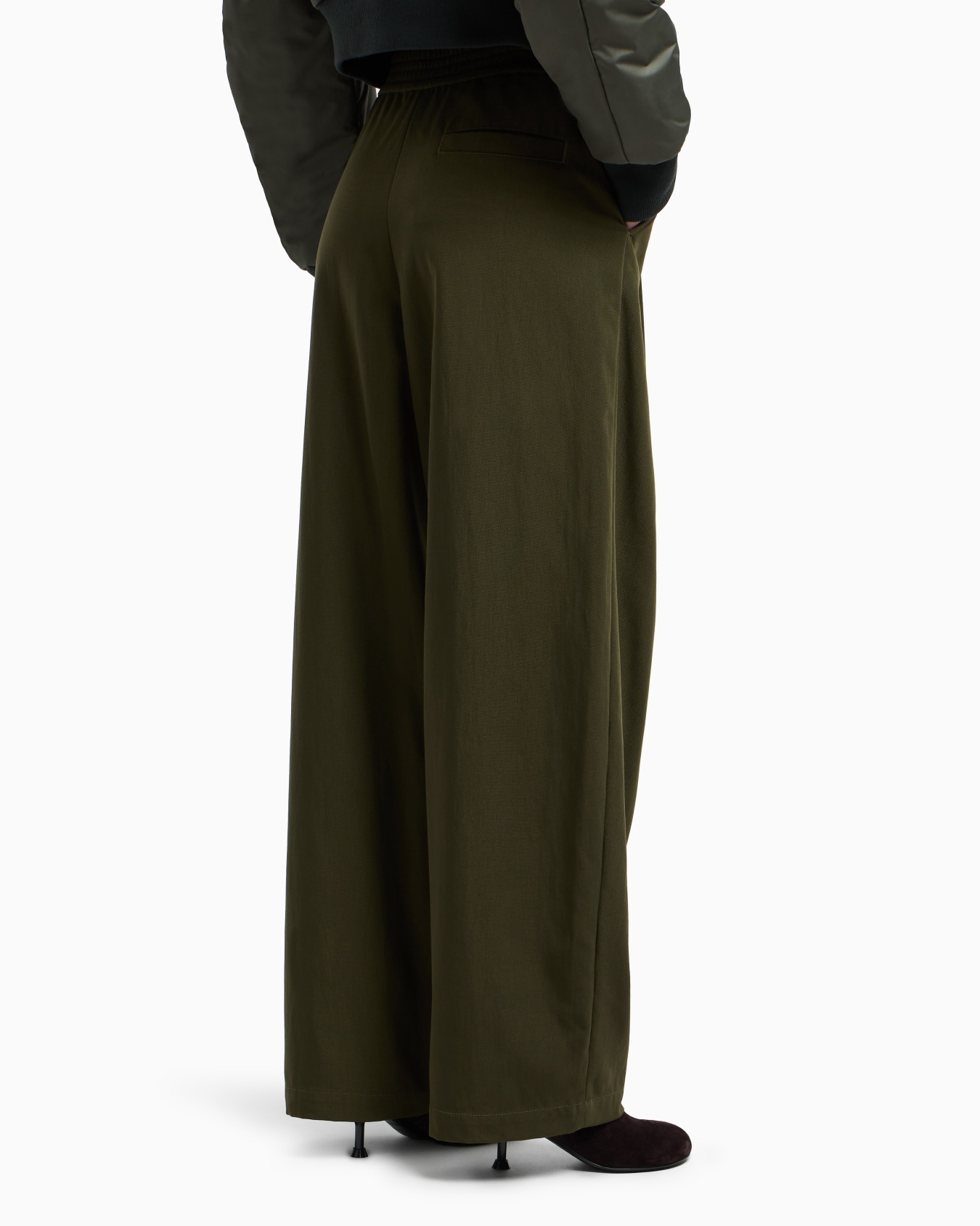 Pantaloni con pinces in canvas Capsule New York Slide 3