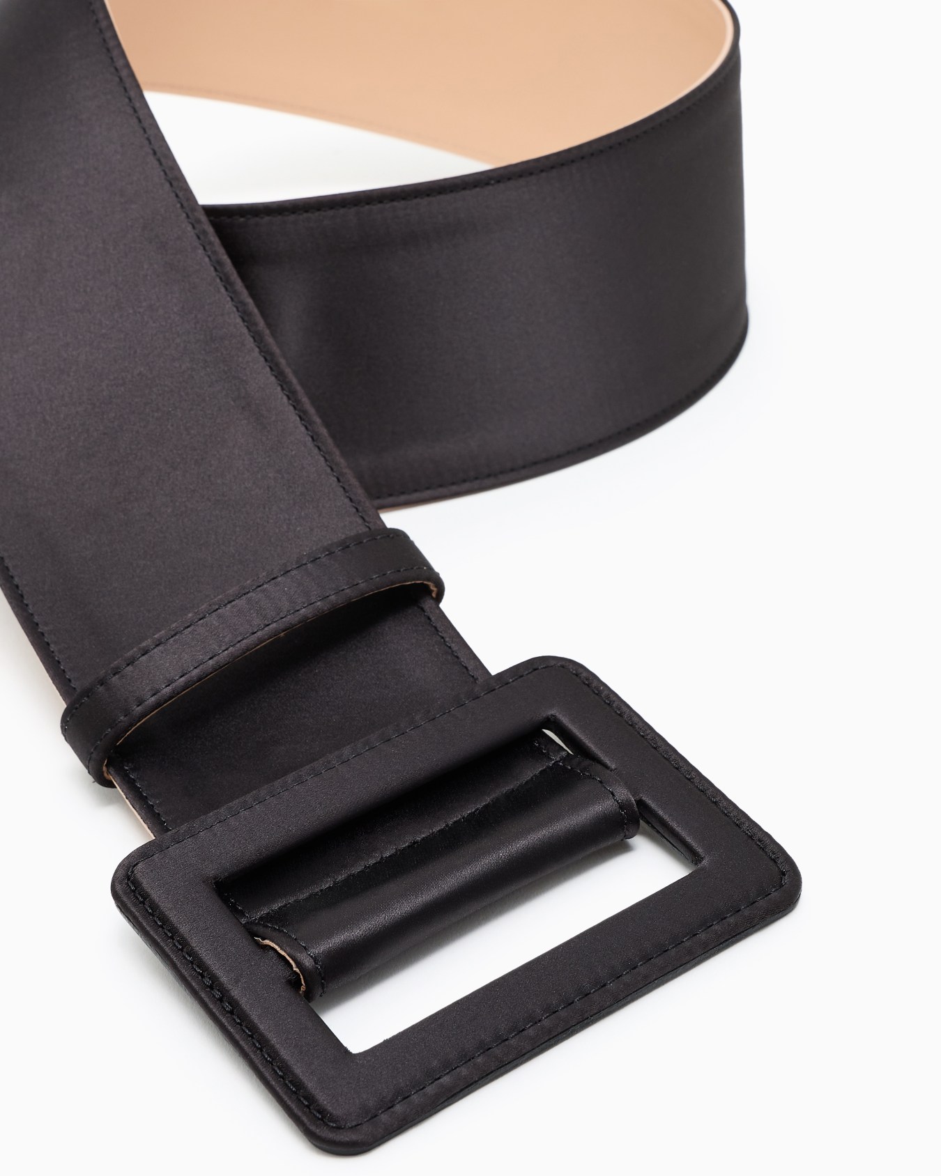 High-waisted satin belt Slide 1