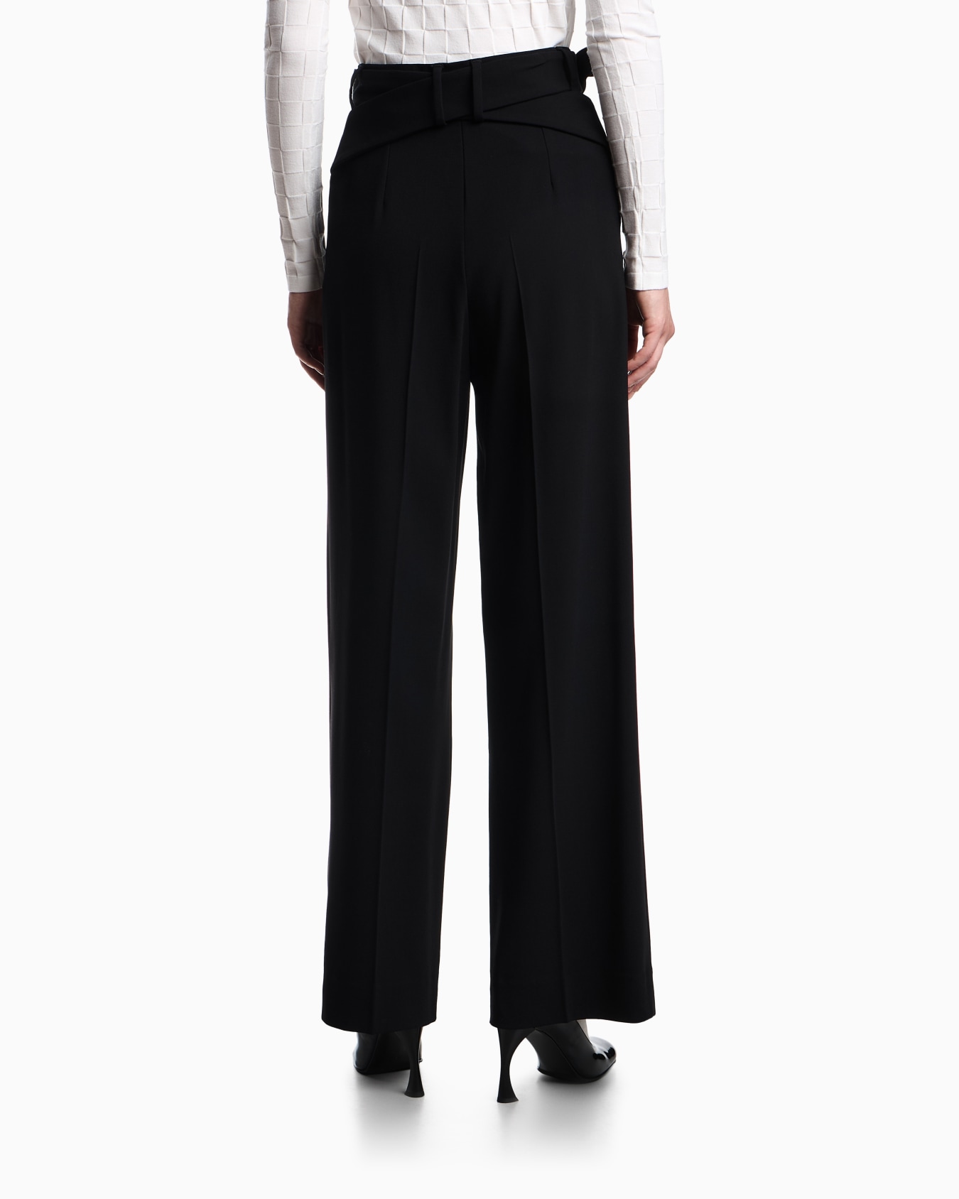 Hose mit Gürtel, gefertigt aus Grain-de-Poudre-Wolle  Folie 2