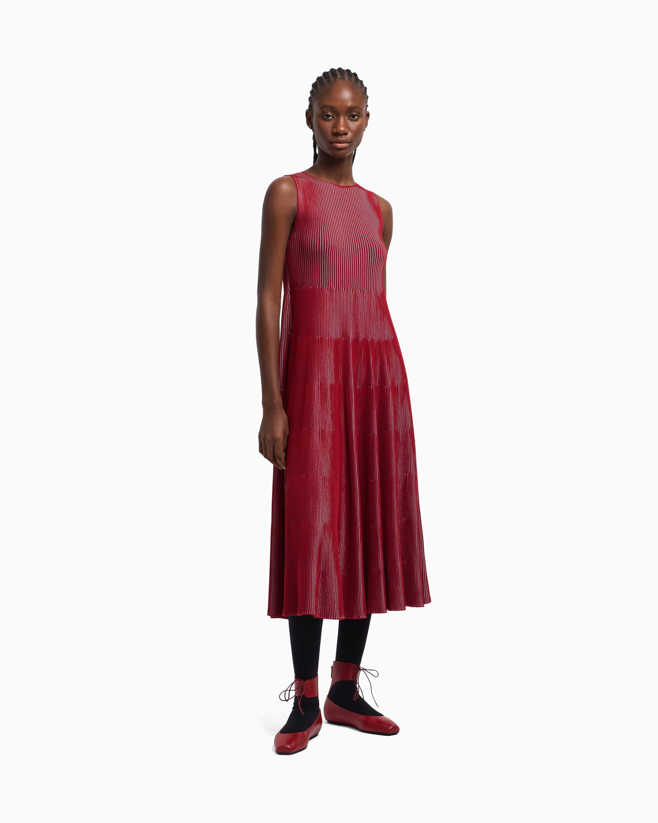 Ärmelloses Kleid in Glatt- und Linksstrick-Verarbeitung mit Vanisé-Effekt Folie 4