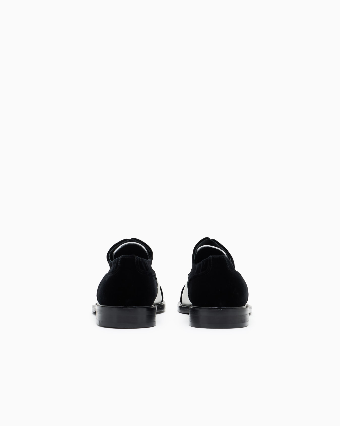 Brogues aus Samt mit Nappa-Details Folie 3