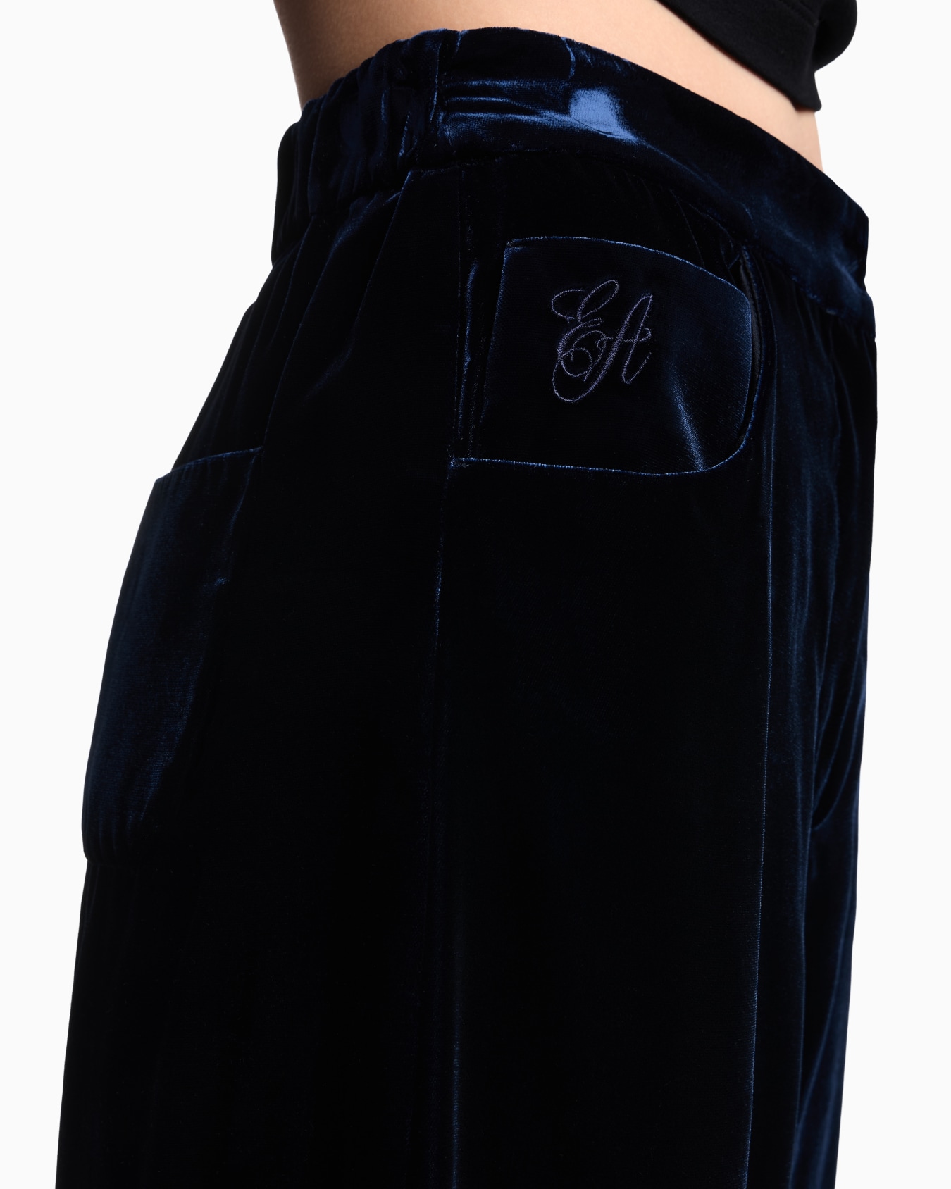 Liquid-velvet oval-leg trousers Slide 4