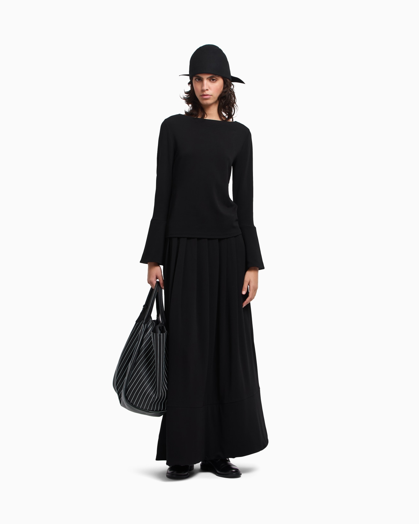 Gonna lunga con pinces in jersey crepe Slide 2
