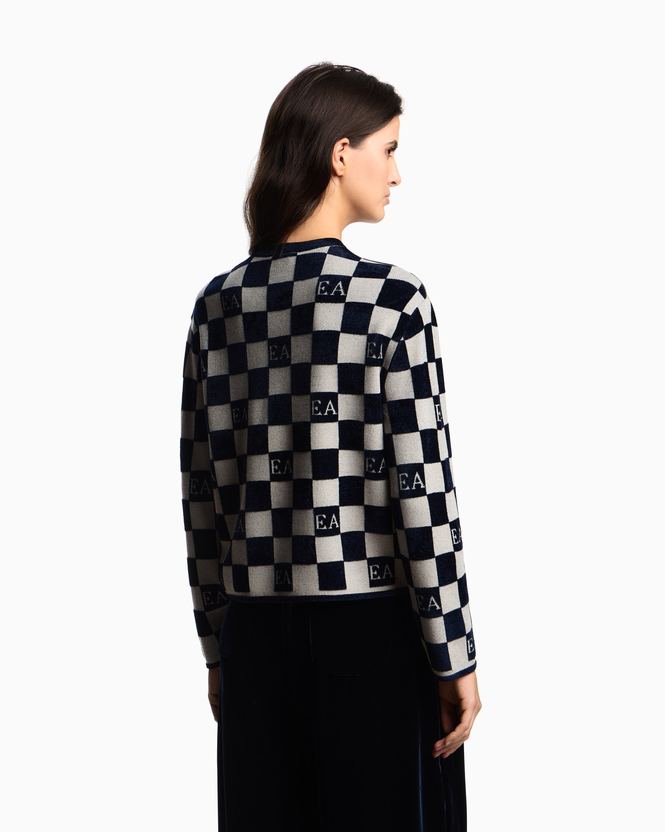 Jacquard chenille jumper with pattern Slide 2