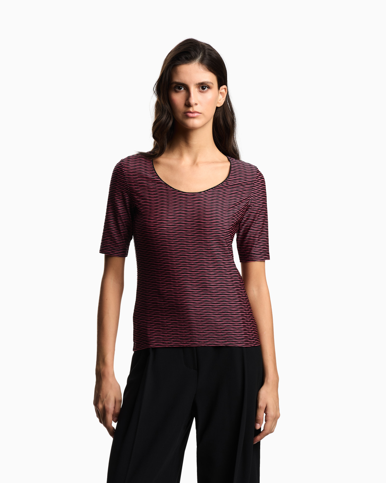 Short-sleeved jumper in two-tone jacquard jersey Slide 3