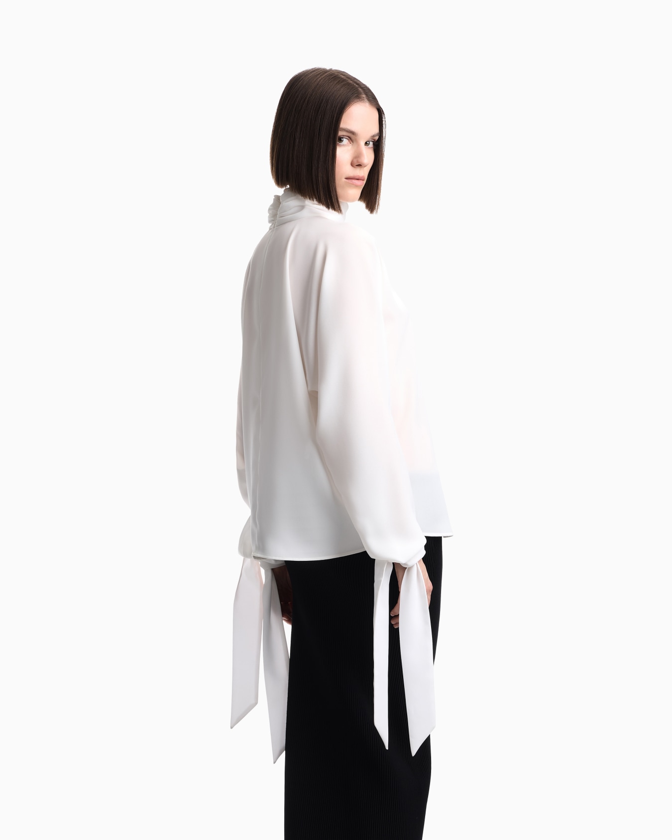 Blouse in recycled crepe with high neckline and tie cuffs Slide 5