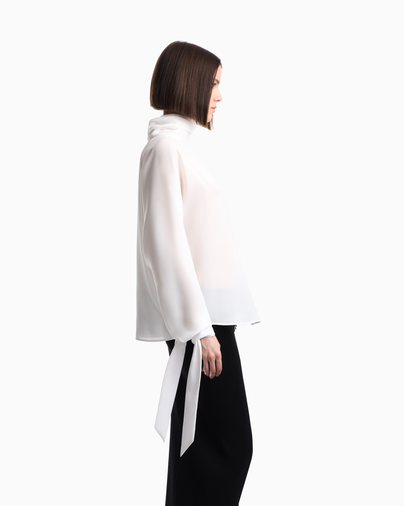 Blouse in recycled crepe with high neckline and tie cuffs Slide 7
