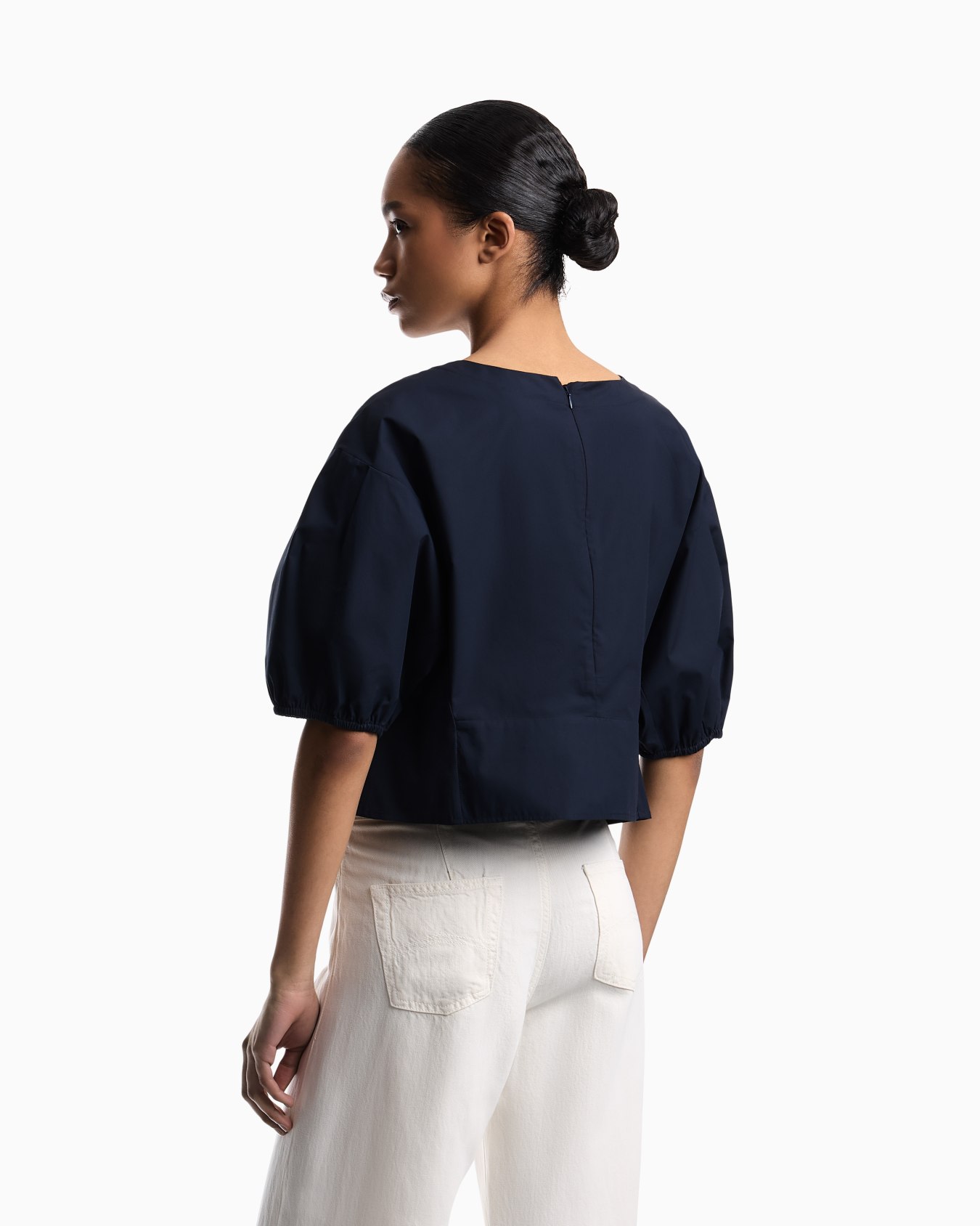 Poplin blouse with puffed sleeves Slide 3