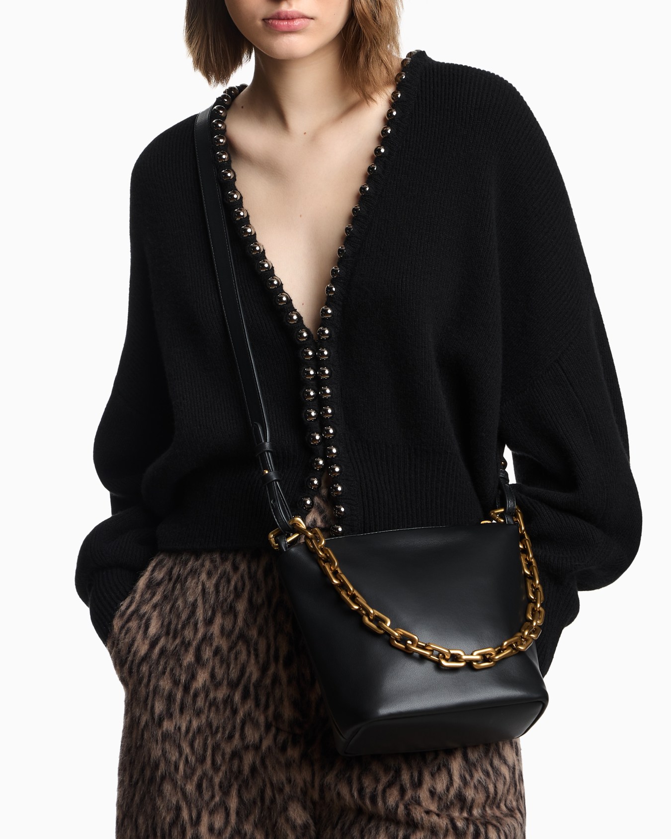 Kleine Hobo Bag aus Leder mit Kette Folie 6