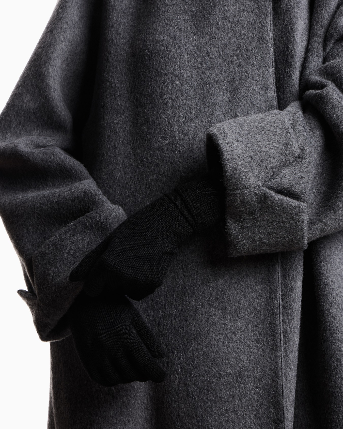 Wool knit gloves with EA signature logo embroidery Slide 2