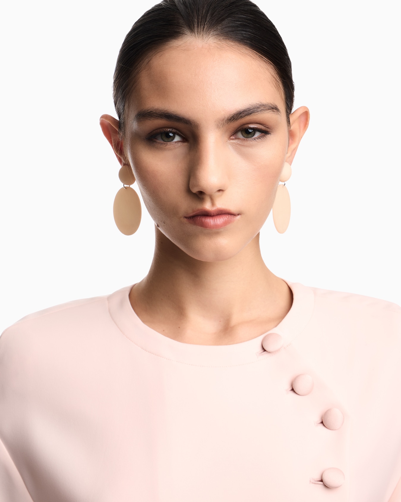 Blouse with asymmetrical closure in technical cady Slide 4