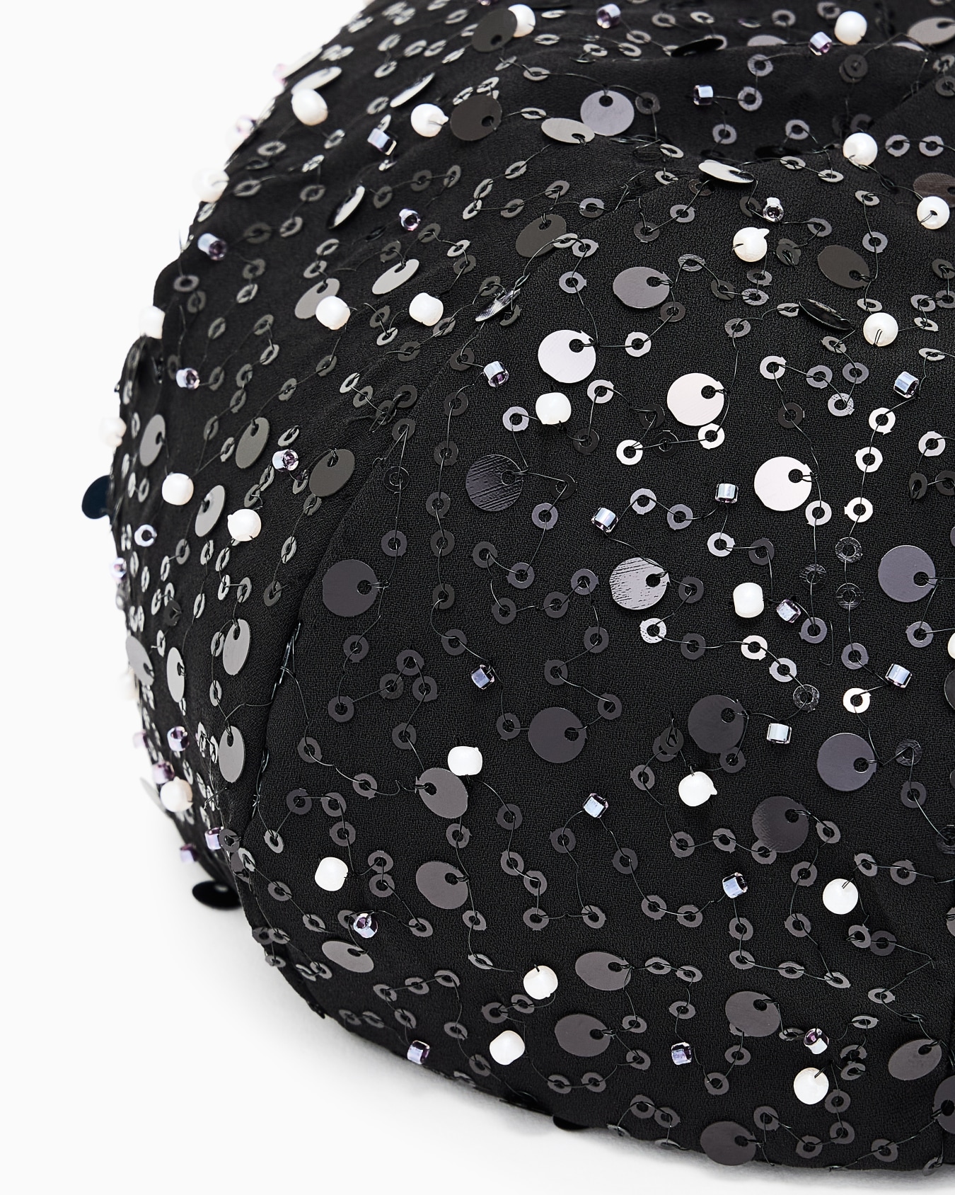 Georgette beret with beads and sequins Slide 2