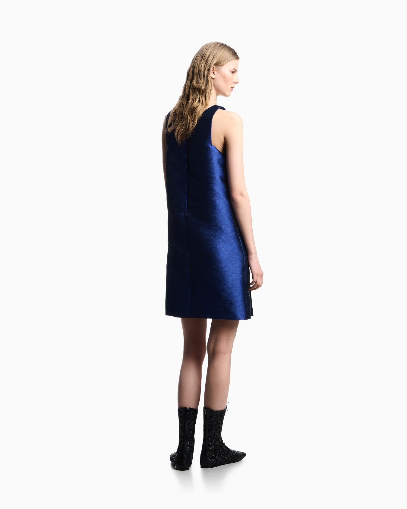 Short dress in shantung-effect fabric Slide 2
