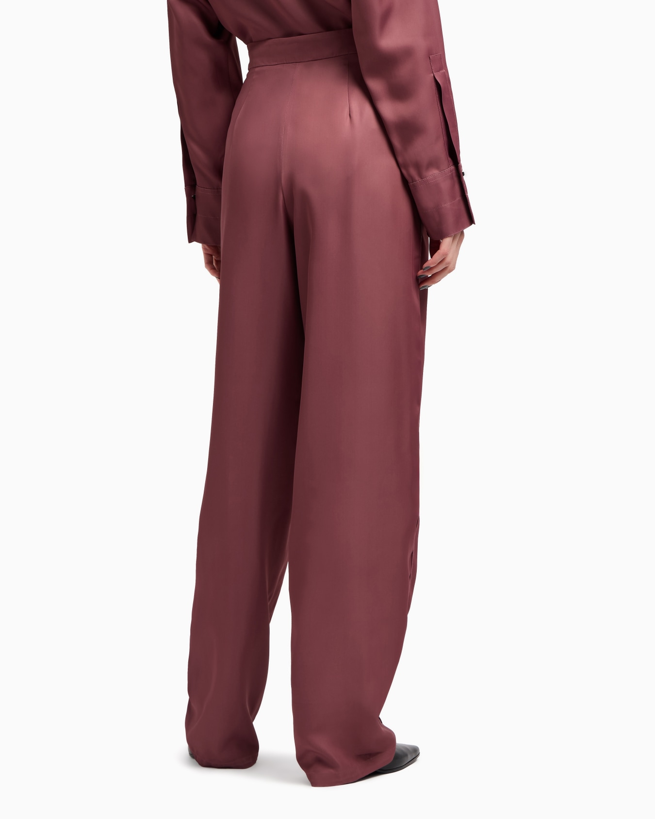 Pantaloni in satin Capsule Polygon Slide 2