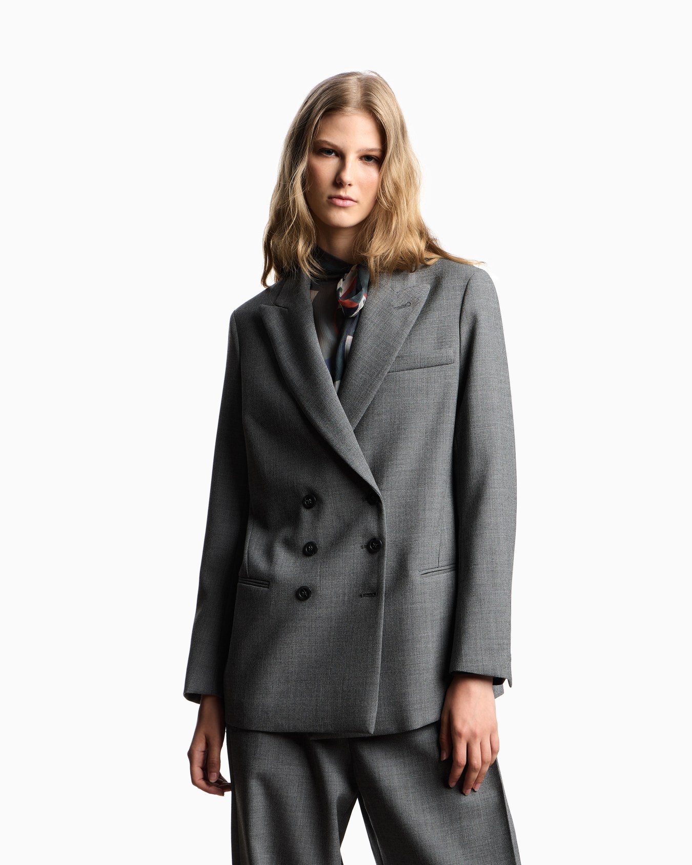 Double-breasted blazer in mouliné wool crêpe Slide 3