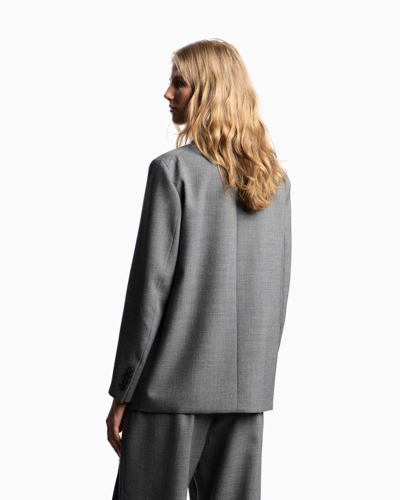 Double-breasted blazer in mouliné wool crêpe Slide 2