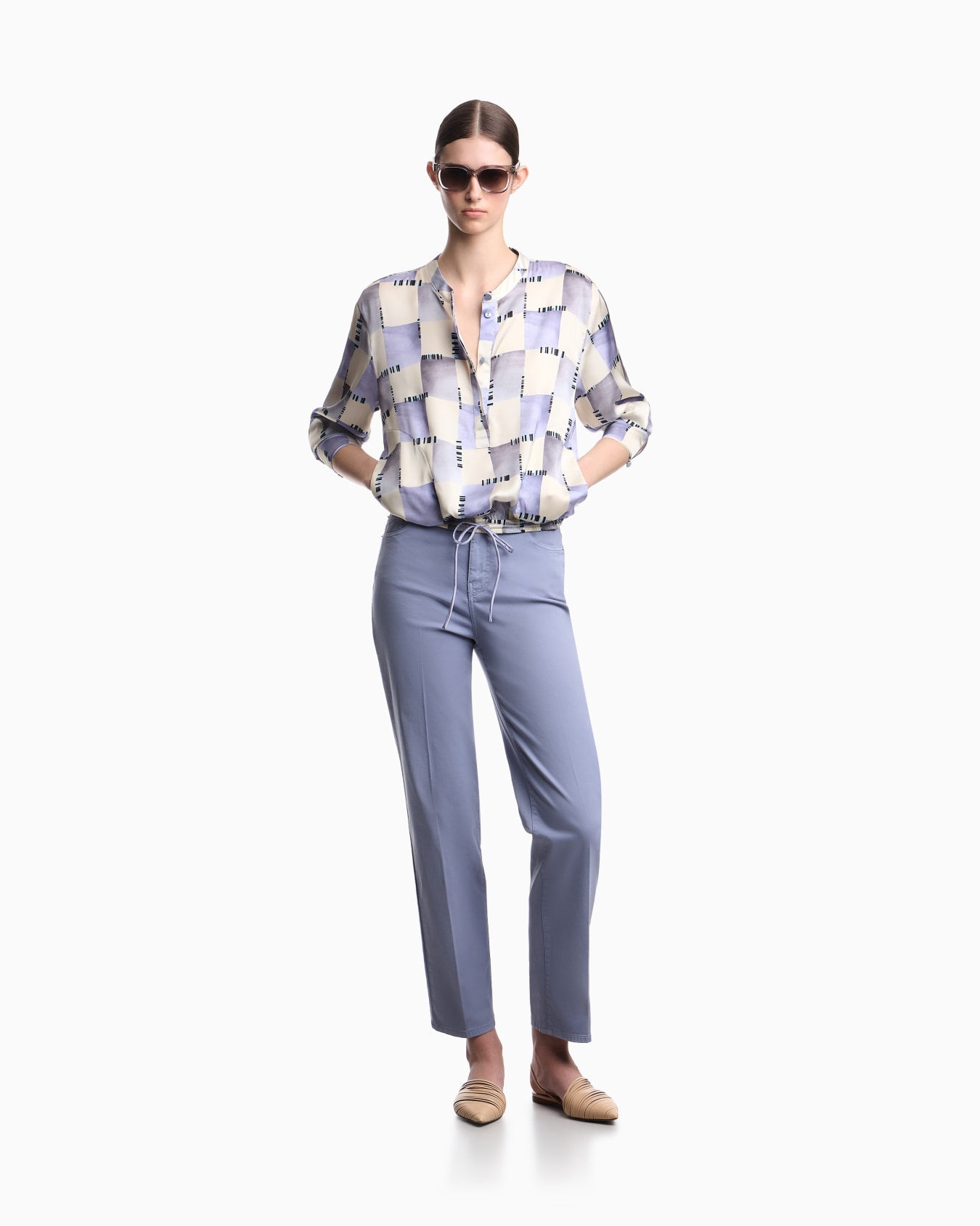 Comfort denim jeans Slide 1