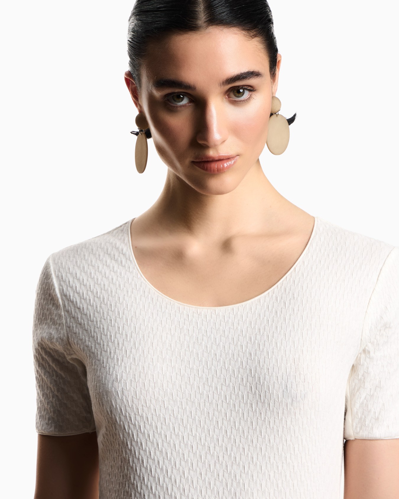 Jacquard jersey jumper with embossed pattern Slide 4