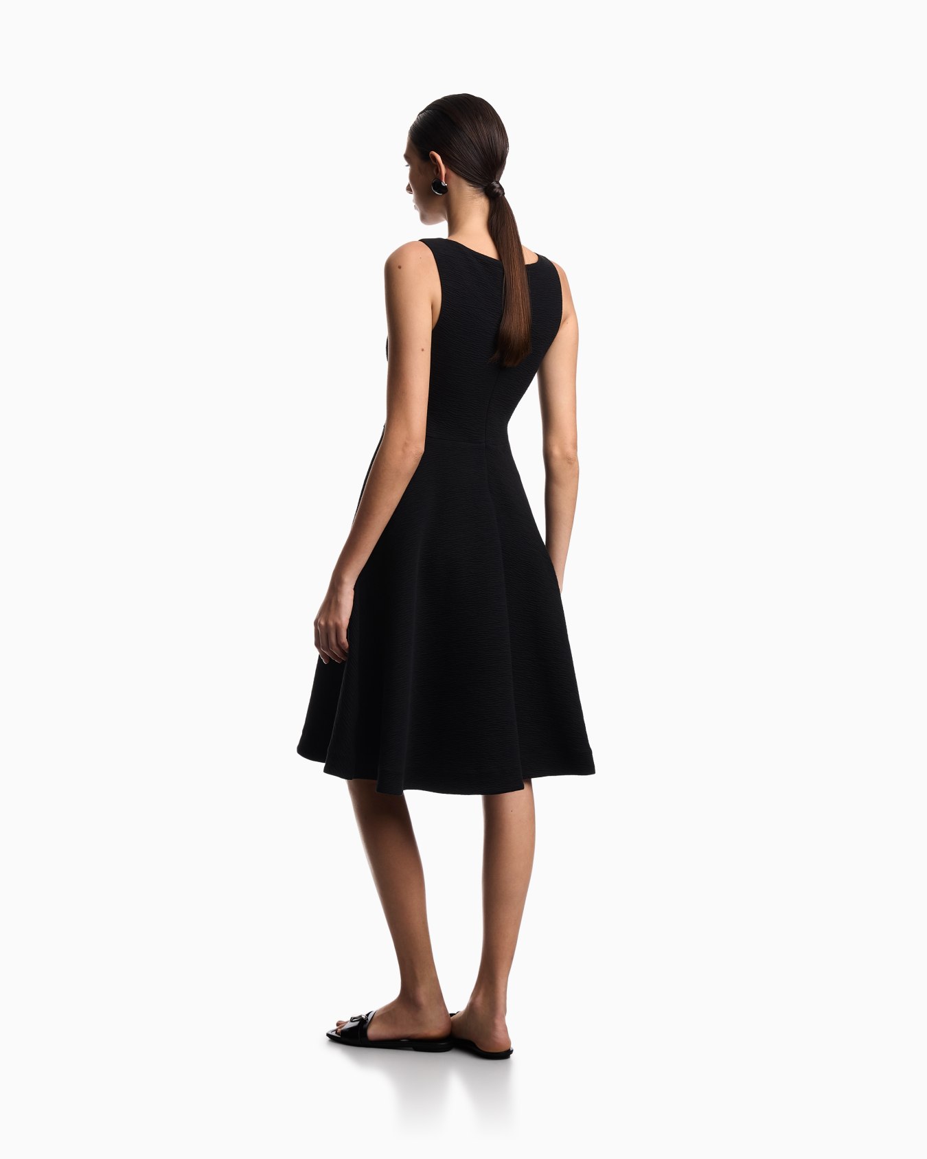 Embossed jersey full dress Slide 2