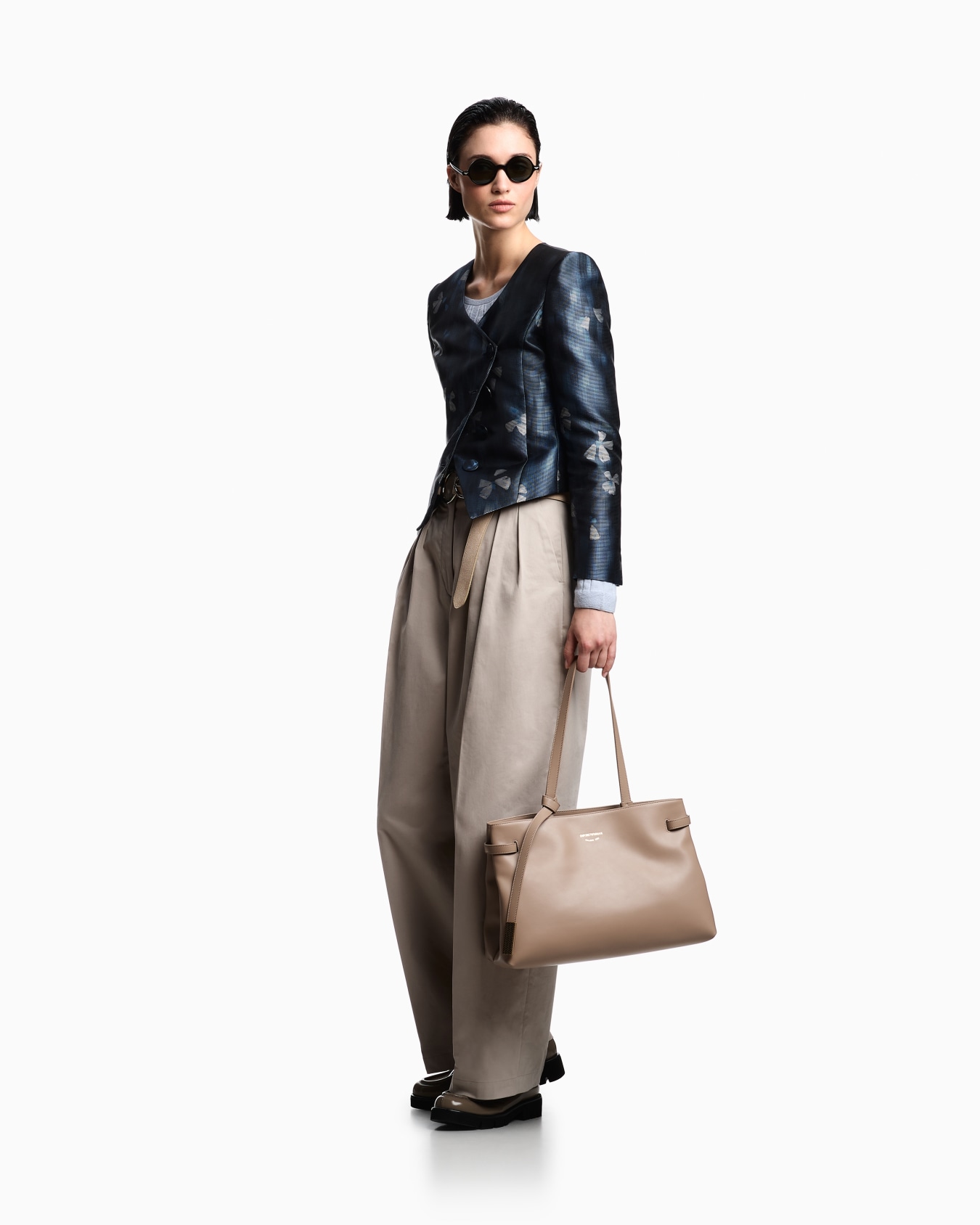 ボートネックセーター リンクスモチーフ スライドする 2