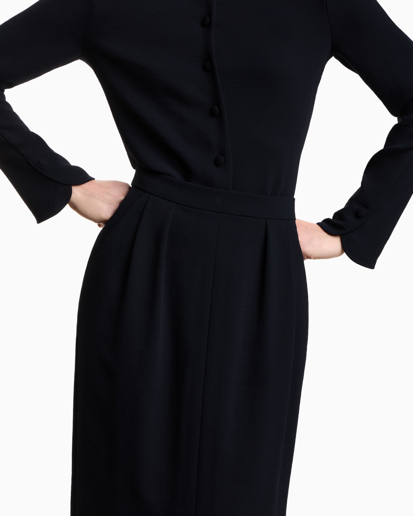 Icon washed cady crêpe pleated long skirt Slide 4