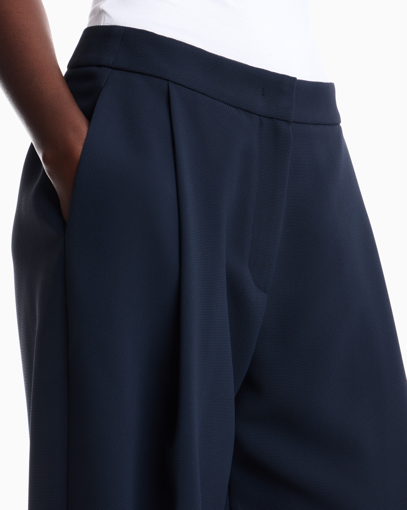 Pantalón de talle alto y pernera ancha sin forro Diapositiva 6