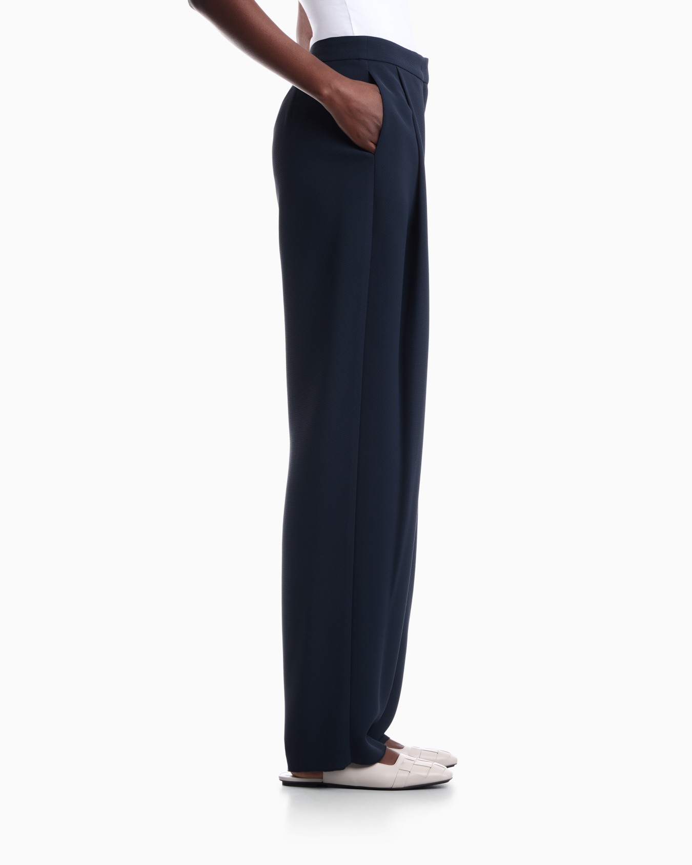 Pantalón de talle alto y pernera ancha sin forro Diapositiva 7