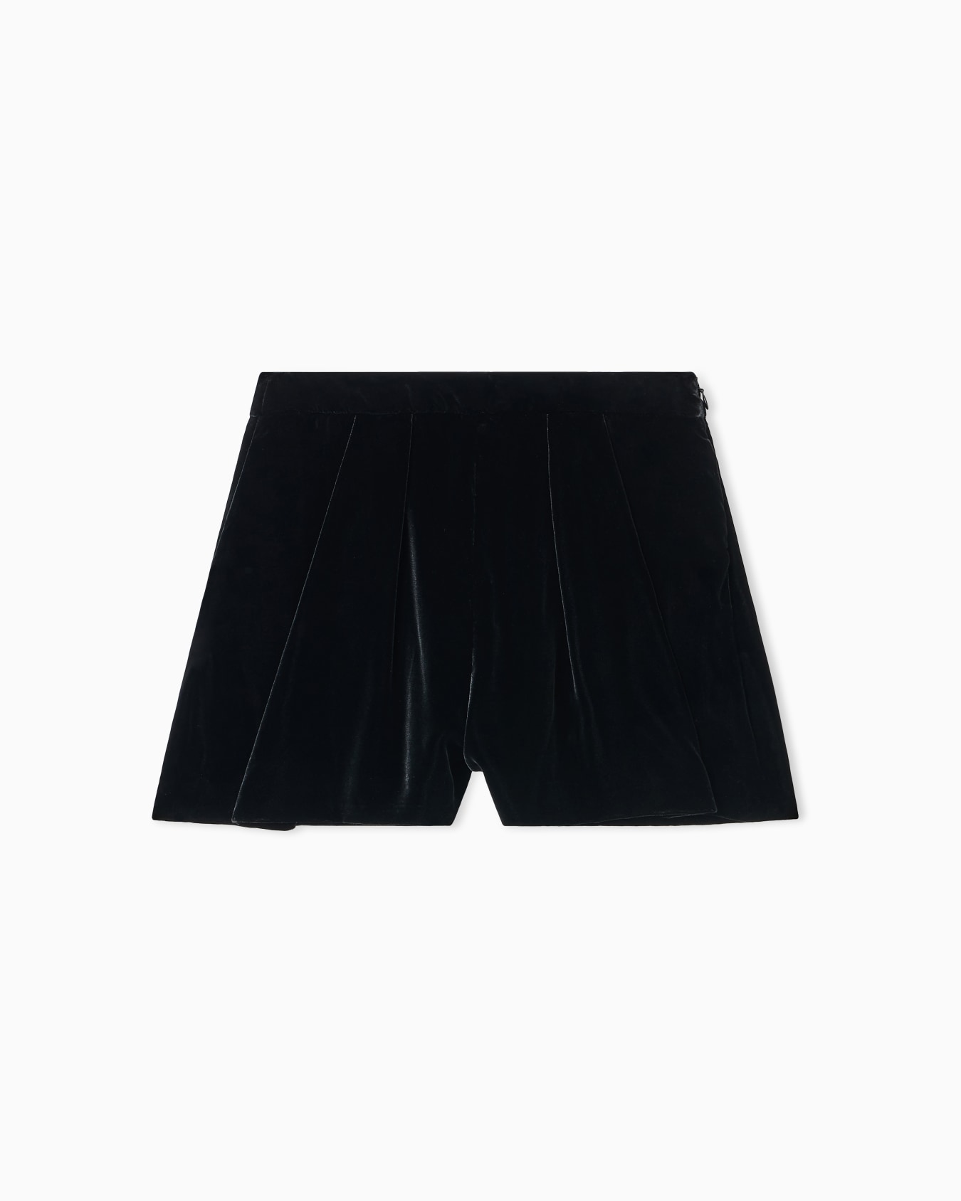 Liquid velvet shorts with pleats Slide 0