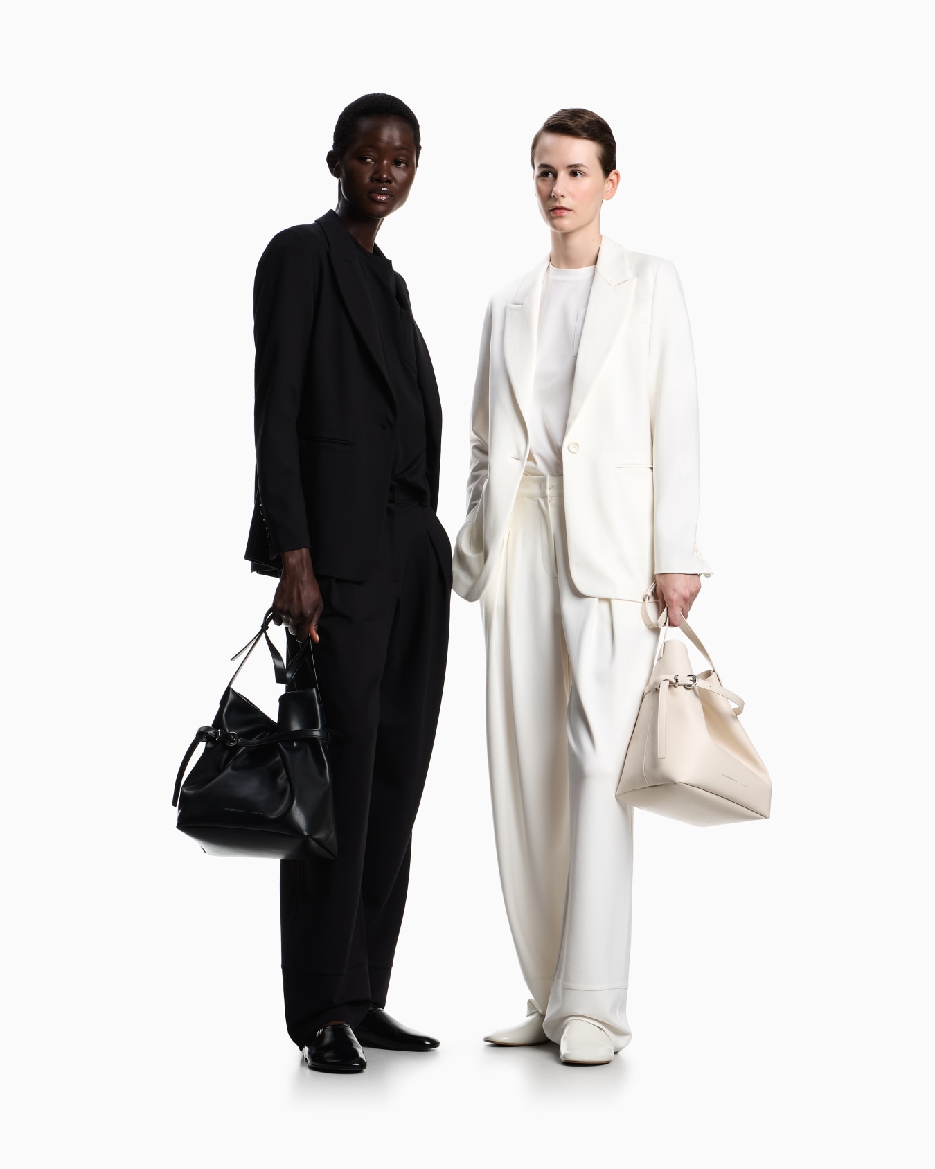 リラックスフィットTシャツ スライドする 2