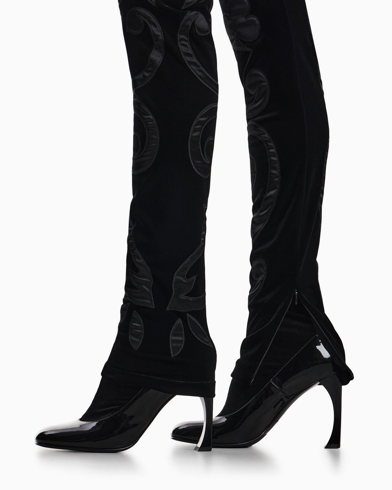 Chenille jersey trousers with intarsia embroidery Slide 4