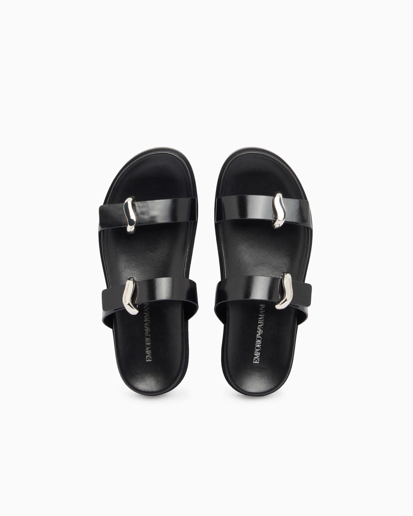 Shiny polished leather sandals Slide 2