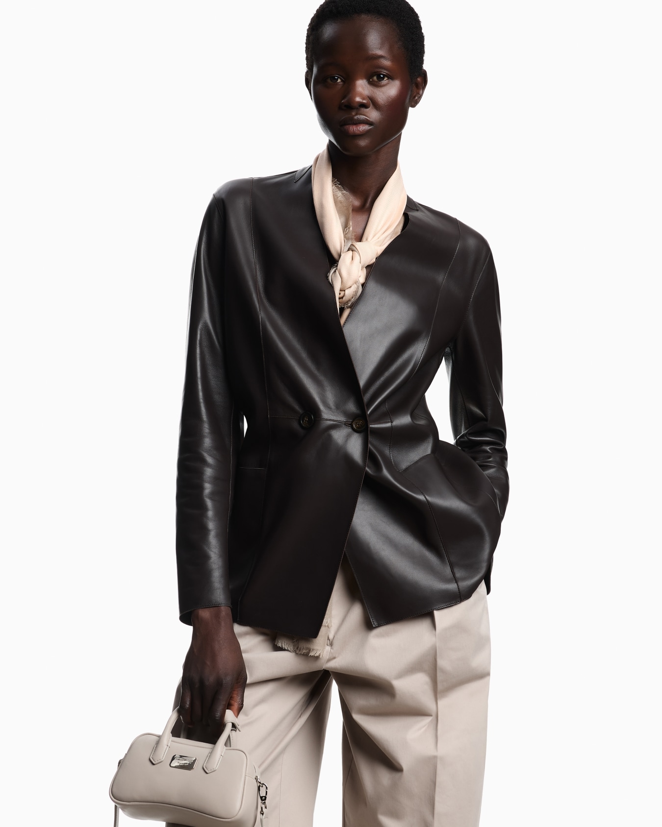 Blazer in lambskin nappa with raw cut gloves ASV Slide 3