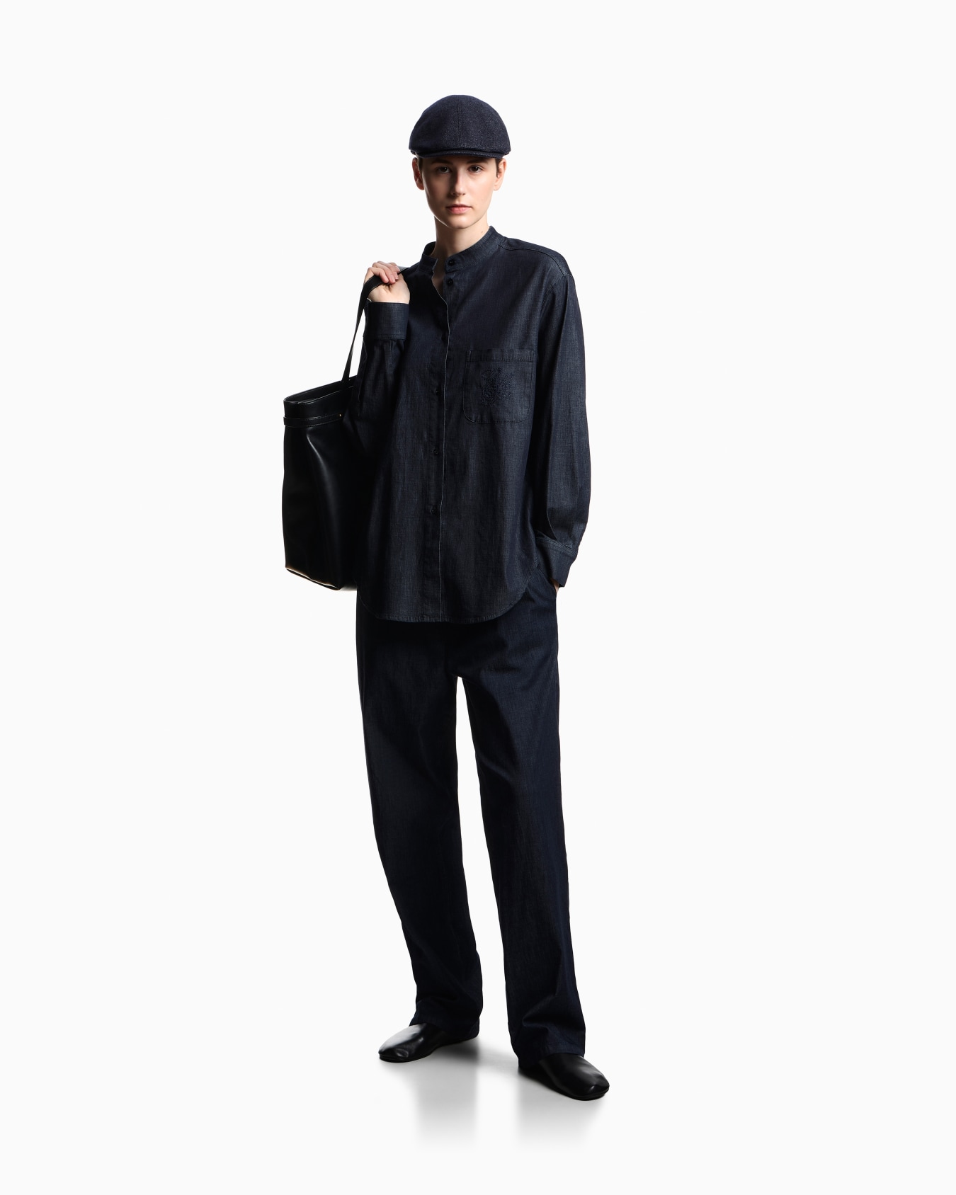 Guru collar shirt in lightweight denim with pocket embroidery Slide 2