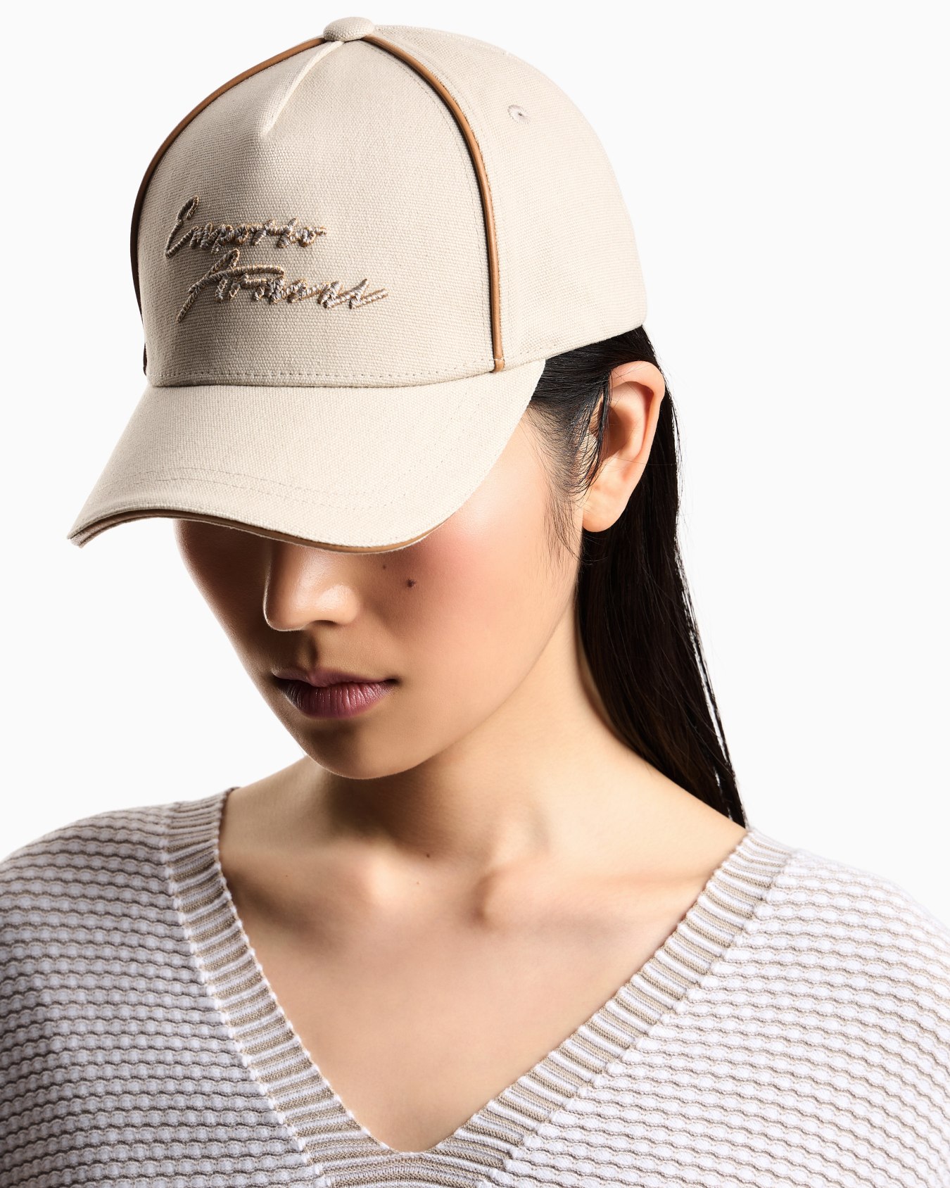 Baseball cap in canvas with signature logo embroidery Slide 3