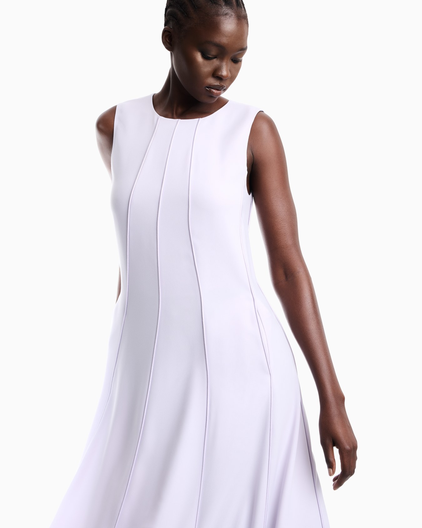 Sleeveless dress in techno cady with vertical piping Slide 5