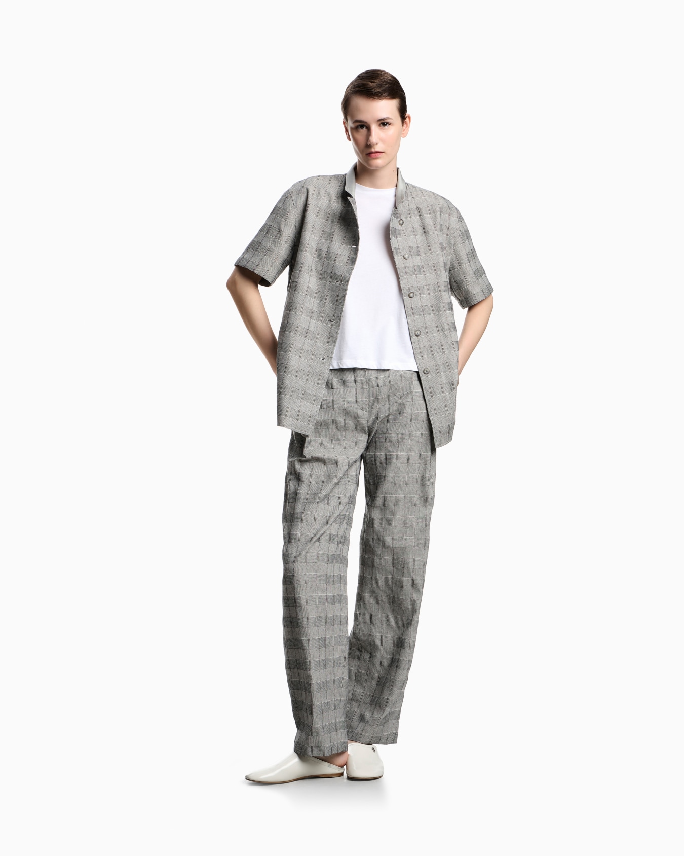 Jacquard shirt with op-art check motif Slide 2