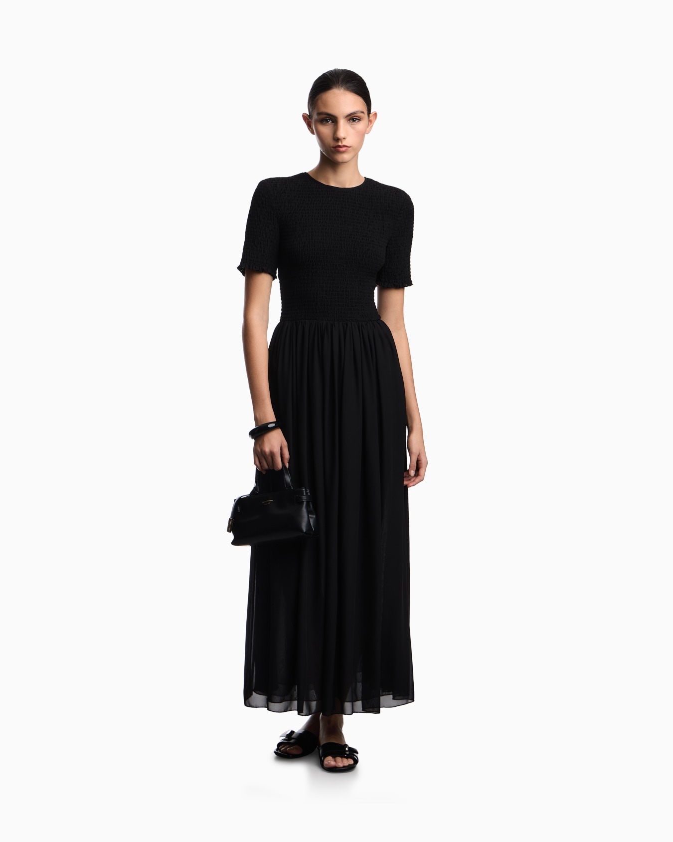 Long dress in techno georgette Slide 1
